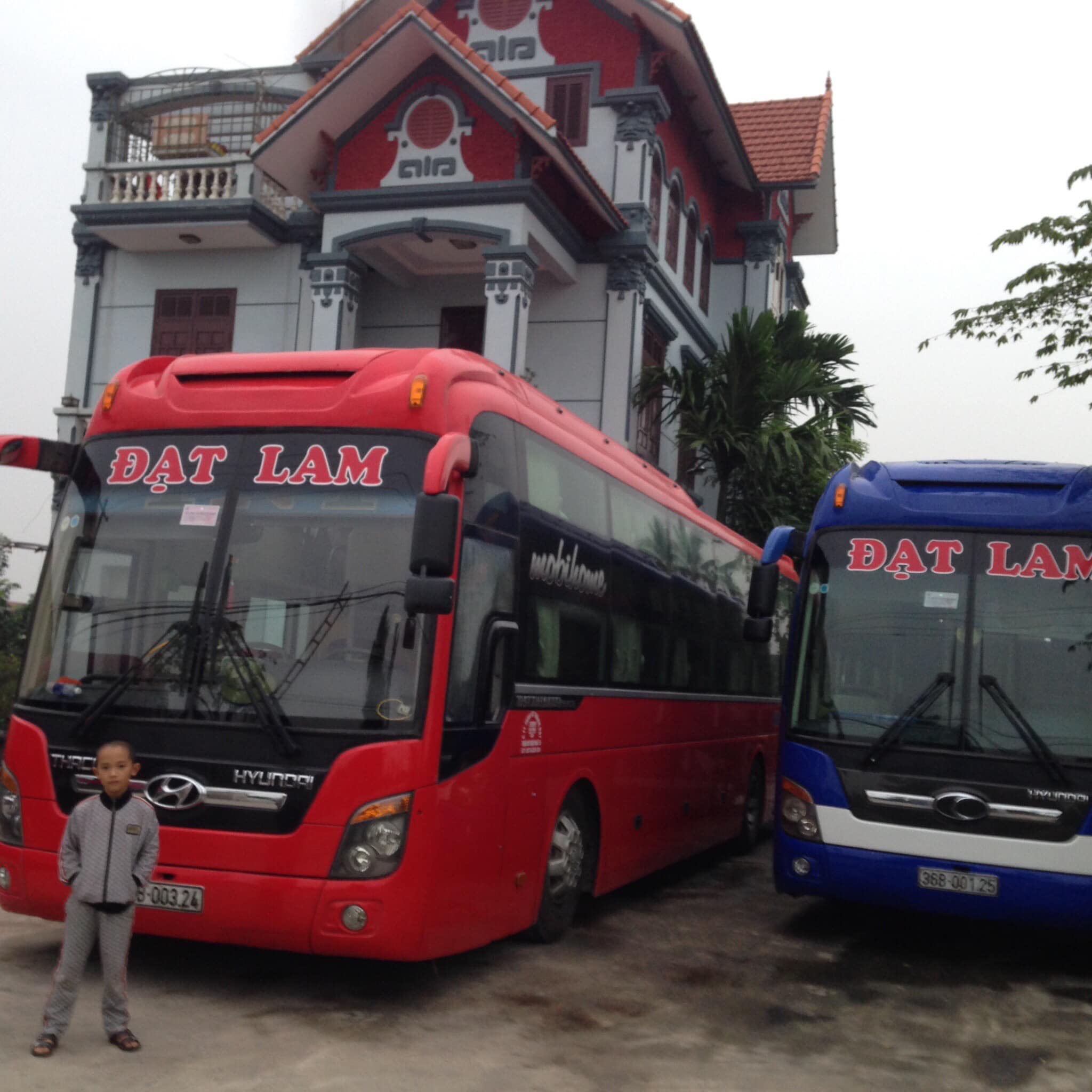 Nhà xe Đạt Lam